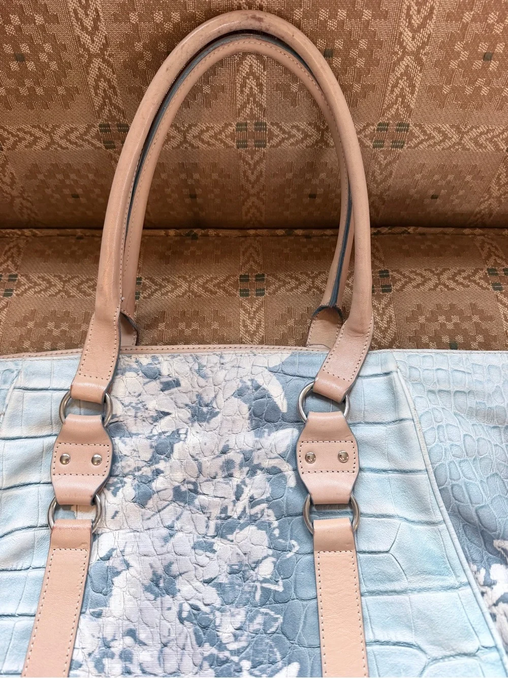 Gorgeous Christian label  Italian designer leather blue bag